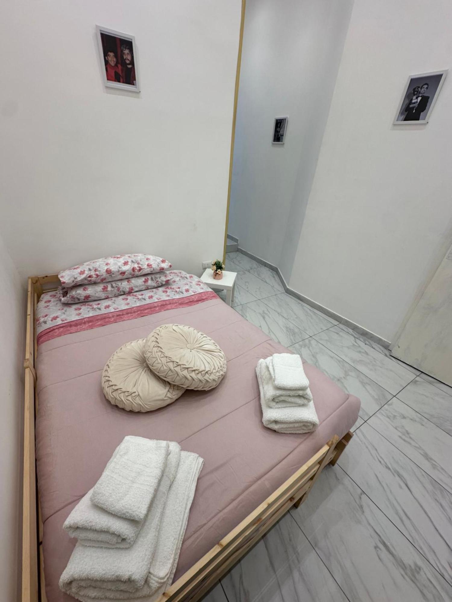 Residenza Marvin De Curtis Lejlighed Napoli Eksteriør billede